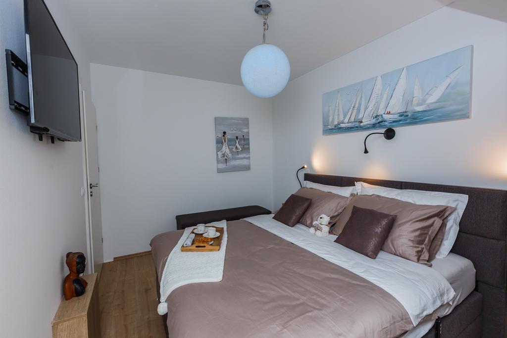 Villa Apartments Katja Trogir Exteriér fotografie