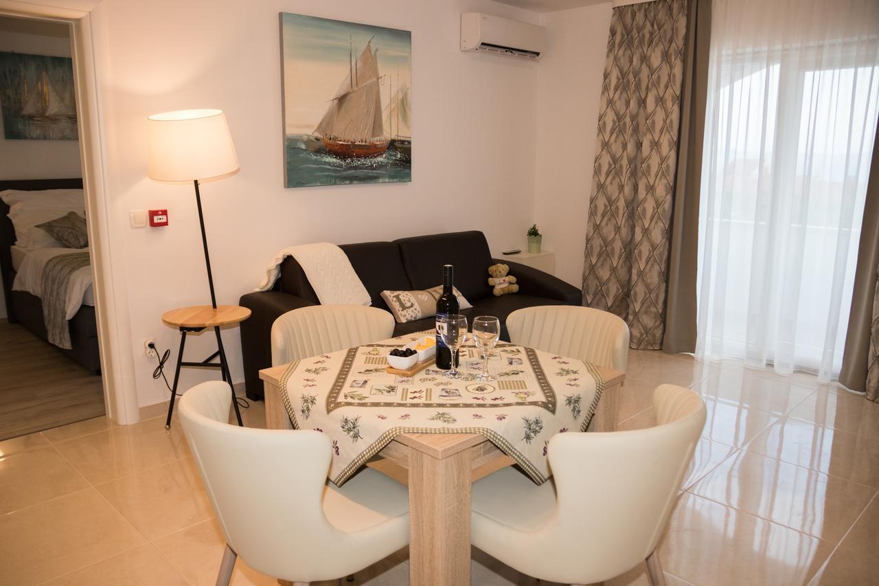 Villa Apartments Katja Trogir Exteriér fotografie